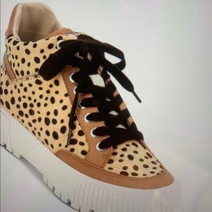 NEW Dolce Vita Leopard Calf  Shoe/Sneaker Size 11